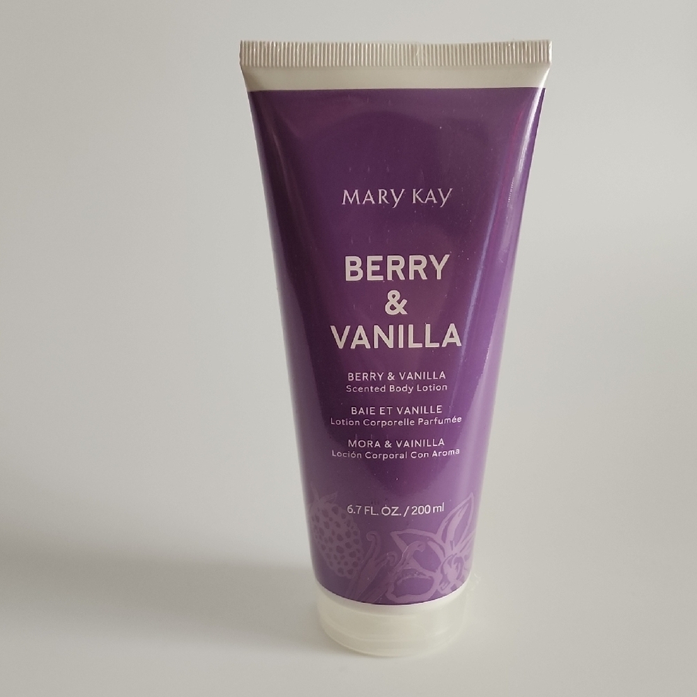 Mary Kay Purple Moisturizer Berry & Vanilla